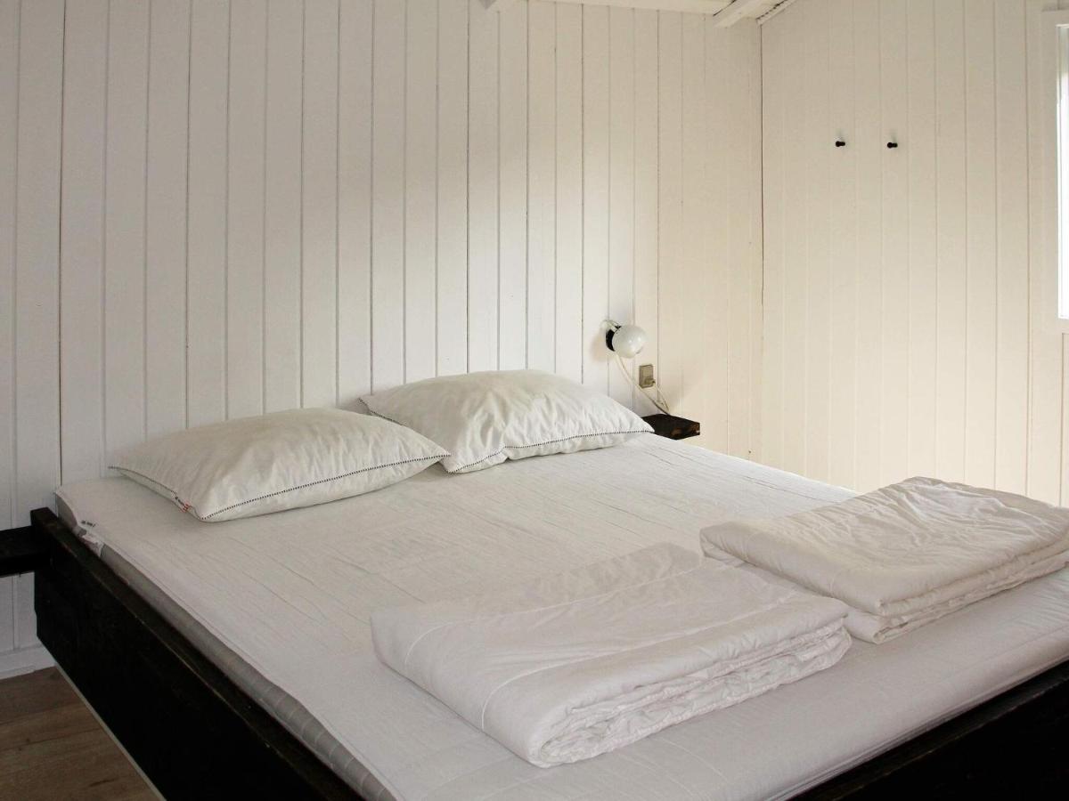 Fascinating Holiday Home in Norre Nebel near Sea Esterno foto
