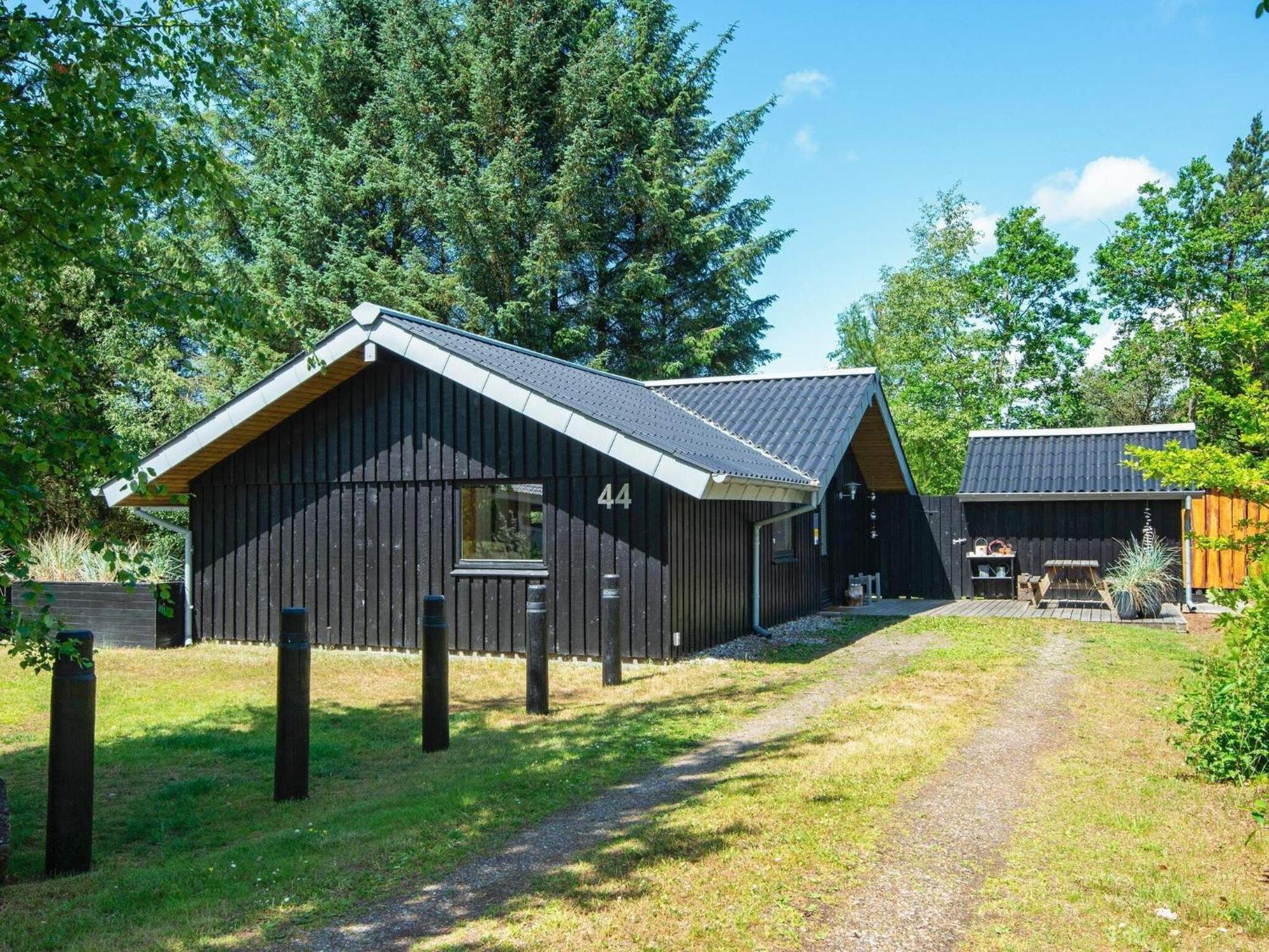 Fascinating Holiday Home in Norre Nebel near Sea Esterno foto